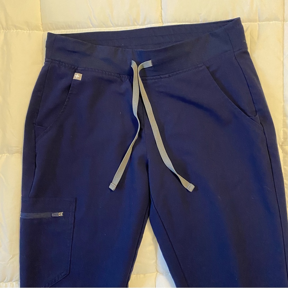 Figs Women's Zamora Navy Blue Jogger Scrub Pants | Technical Collection